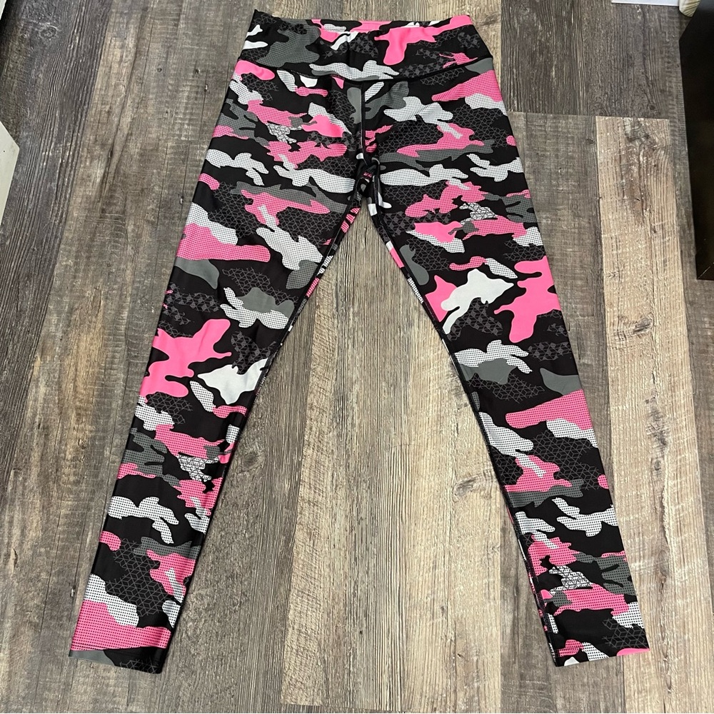 Pink and Black Camo Girls Leggings – Size XL
